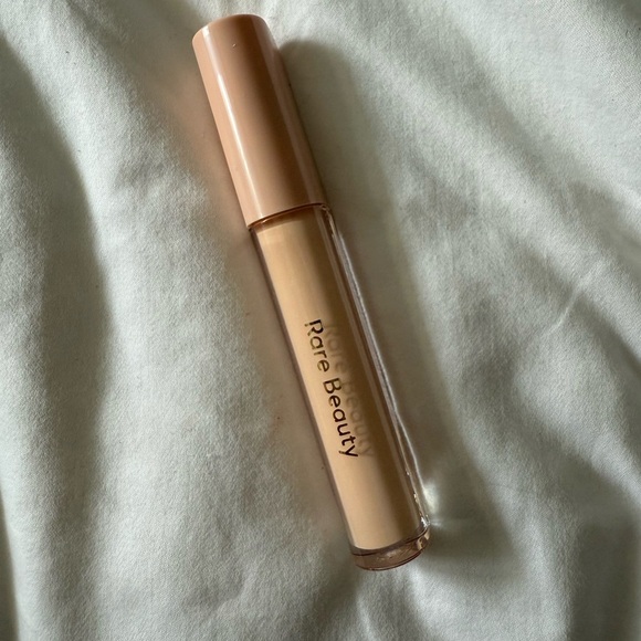 Rare Beauty Positive Light Brightener in Light Medium - Picture 2 of 3